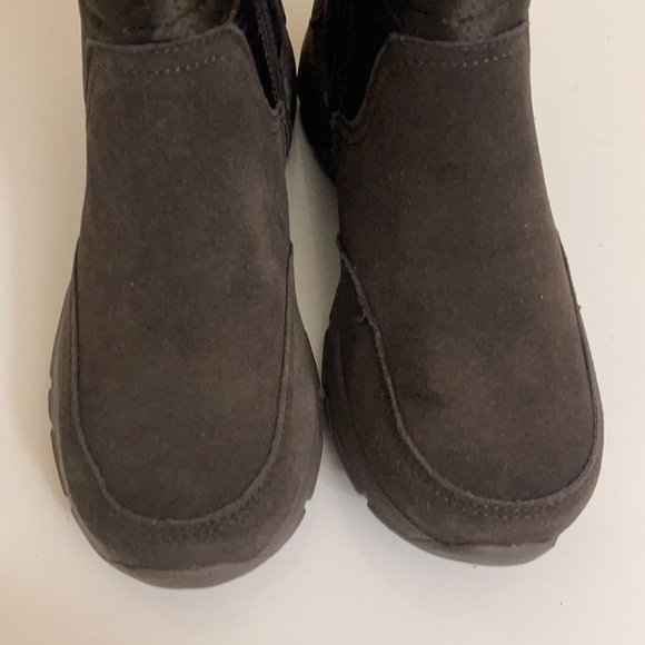 Lands’ End Suede Quilt All Weather Boots Brown 7 - Picture 7 of 10